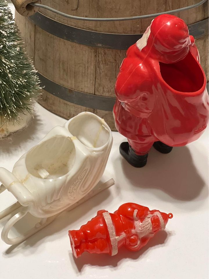 Vintage 1940’s Plastic Christmas Santa’s & Sleigh