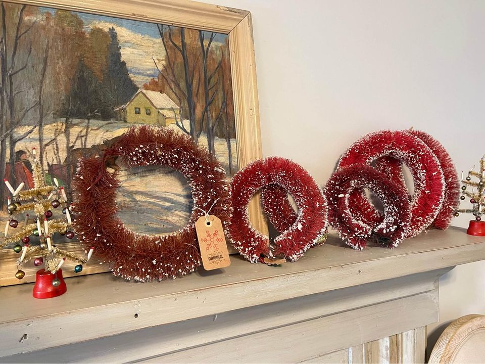 Vintage Bottle Brush Wreaths with Flocking