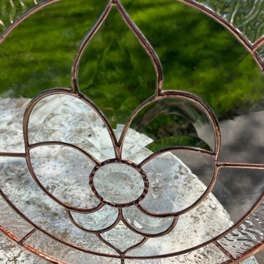 Bevel Fleur de Lis Round Window